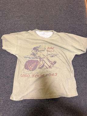 Vintage 1987 Avirex AAF Band USO Tour 1943 Single Stitch T-Shirt